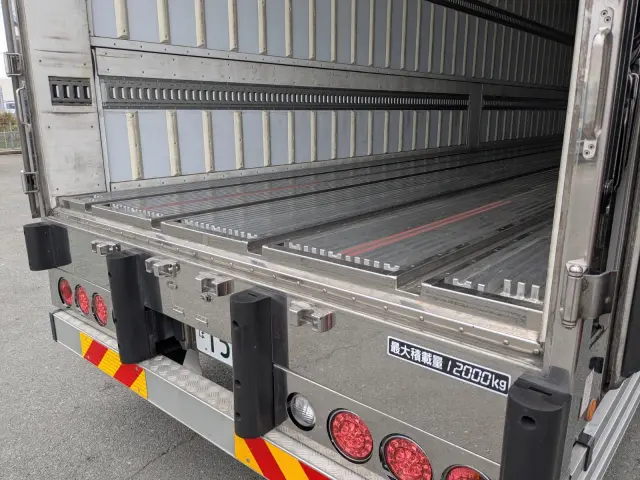 日野 プロフィア 2DG-FW1AHG(8x4)の写真19