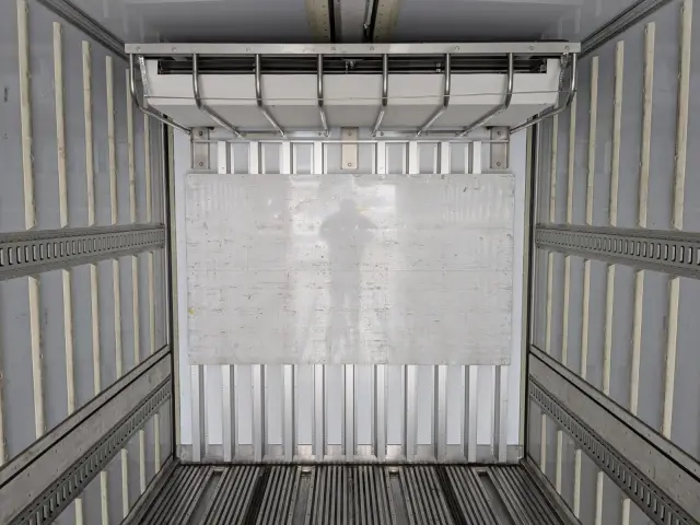 日野 プロフィア 2DG-FW1AHG(8x4)の写真22