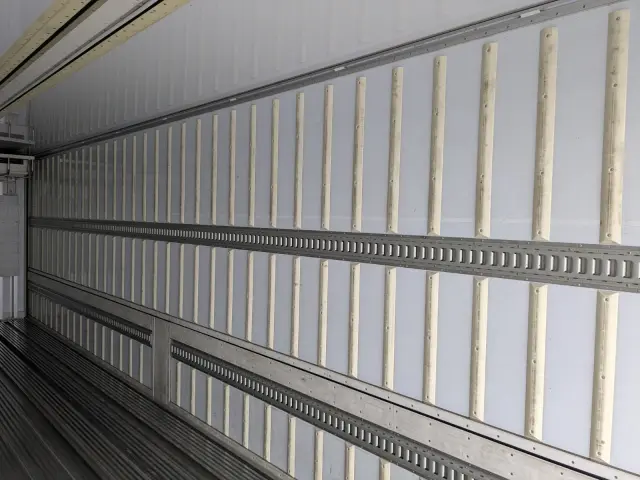 日野 プロフィア 2DG-FW1AHG(8x4)の写真26