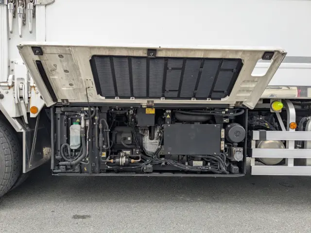 日野 プロフィア 2DG-FW1AHG(8x4)の写真35