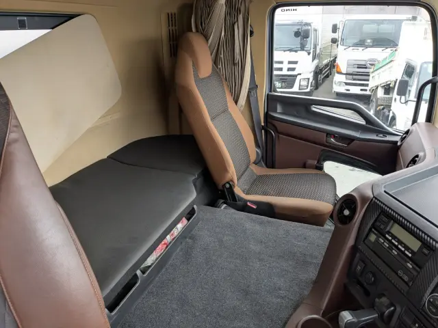 日野 プロフィア 2DG-FW1AHG(8x4)の写真38