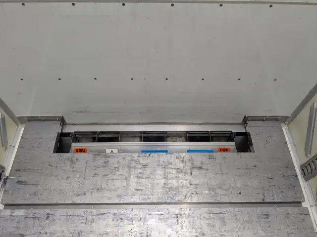 日野 プロフィア QPG-FR1EXEG(6x2)の写真29