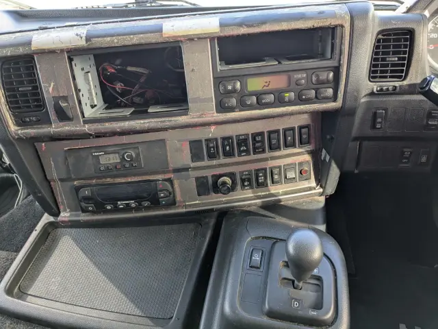 日野 プロフィア QPG-FR1EXEG(6x2)の写真39