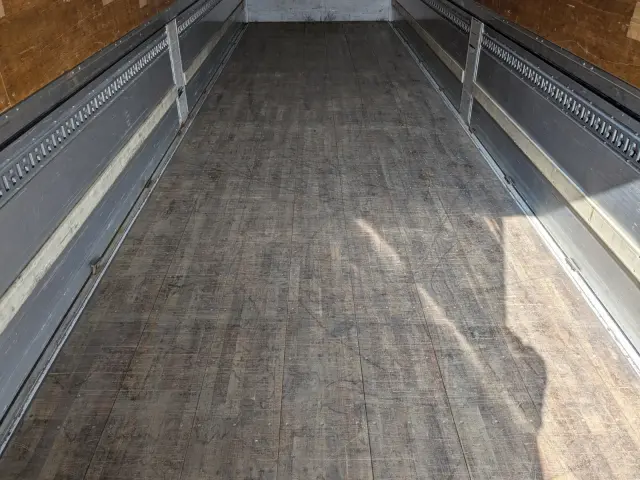 日野 プロフィア QPG-FW1EXEG(8x4)の写真21