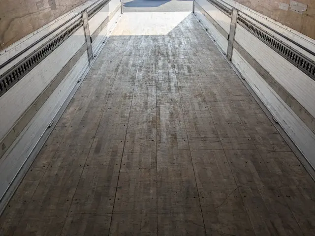 日野 プロフィア QPG-FW1EXEG(8x4)の写真25