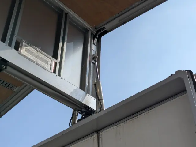 日野 プロフィア QPG-FW1EXEG(8x4)の写真32