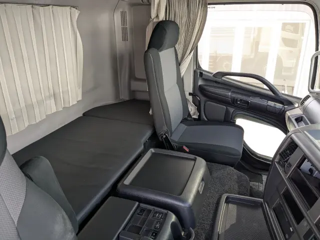 日野 プロフィア QPG-FW1EXEG(8x4)の写真34