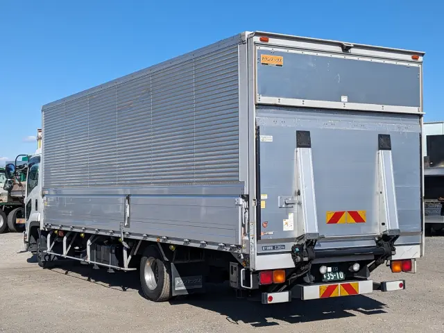 いすゞ フォワード TKG-FRR90T2(2WD)の写真3