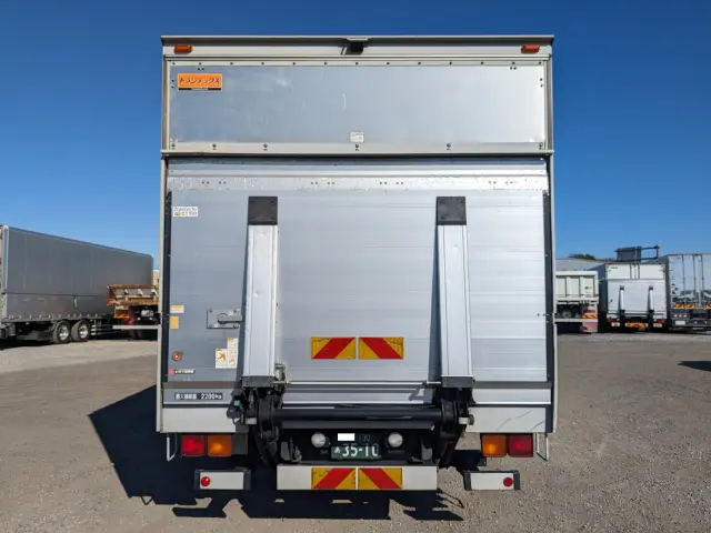 いすゞ フォワード TKG-FRR90T2(2WD)の写真7