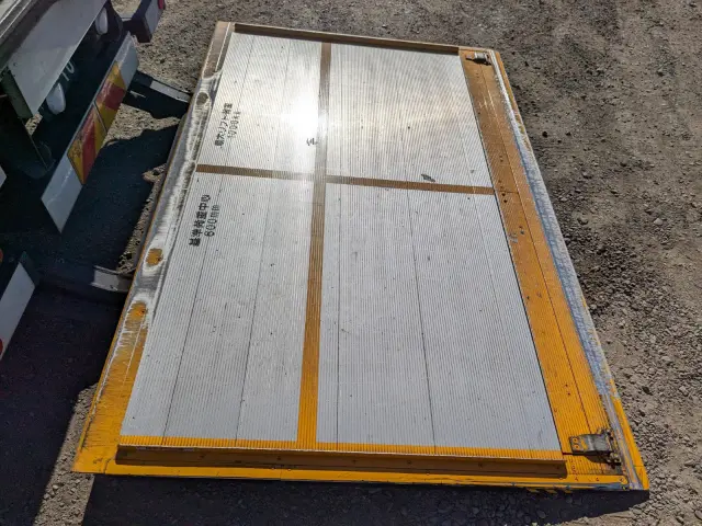 いすゞ フォワード TKG-FRR90T2(2WD)の写真9