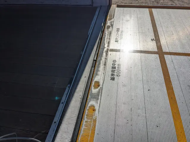 いすゞ フォワード TKG-FRR90T2(2WD)の写真10