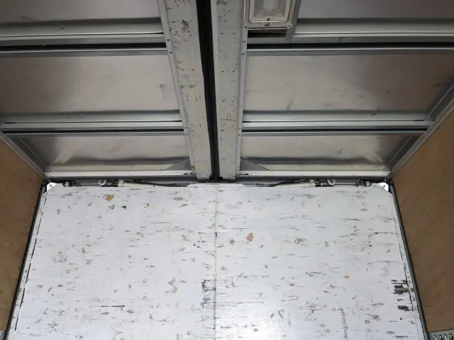 いすゞ フォワード TKG-FRR90T2(2WD)の写真16