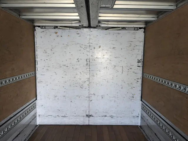 いすゞ フォワード TKG-FRR90T2(2WD)の写真17