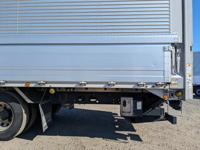 いすゞ フォワード TKG-FRR90T2(2WD)の写真21