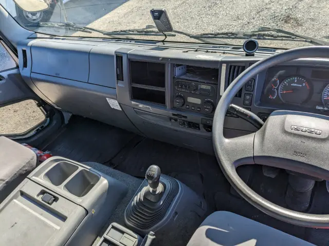 いすゞ フォワード TKG-FRR90T2(2WD)の写真41