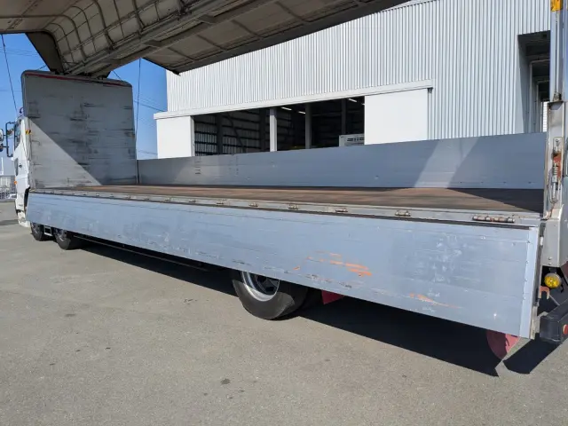 日野 プロフィア QPG-FN1AWDA(その他)の写真16