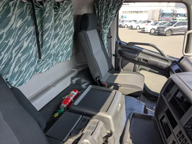 日野 プロフィア QPG-FN1AWDA(その他)の写真28