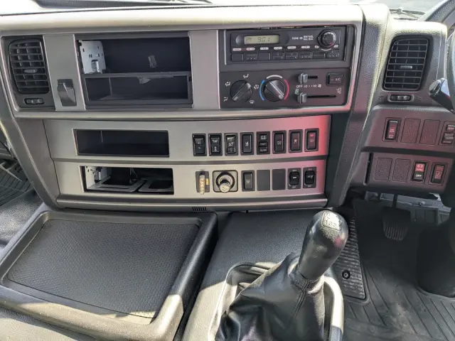 日野 プロフィア QPG-FN1AWDA(その他)の写真29