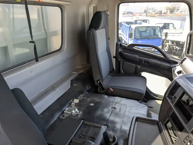 日野 プロフィア QPG-FN1AWDAの写真27