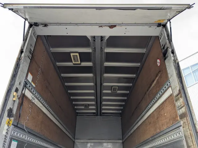 日野 レンジャー LKG-FJ7JLAG(2WD)の写真18