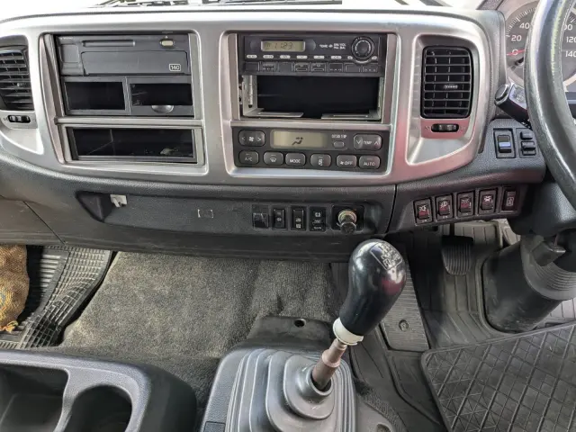 日野 レンジャー LKG-FJ7JLAG(2WD)の写真40