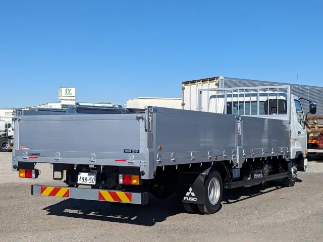 三菱 ファイター 2KG-FK62F(2WD)の写真5