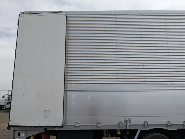 いすゞ ギガ 2PG-CYJ77D(8x4)の写真28