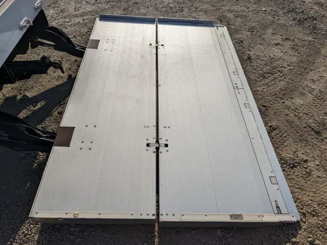 日野 レンジャー 2KG-FD2ABG(2WD)の写真9