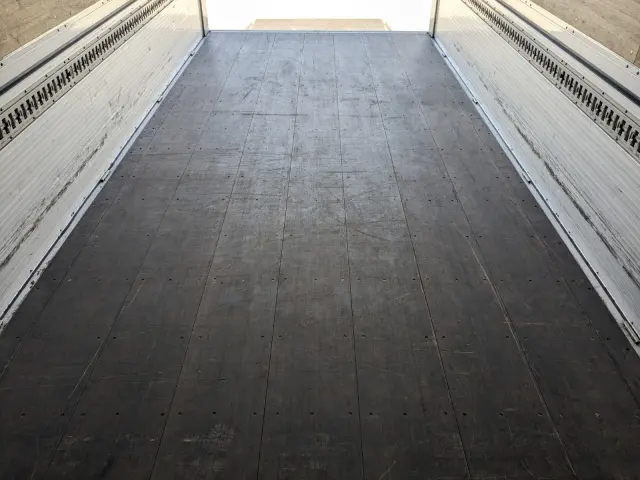 日野 レンジャー 2KG-FD2ABG(2WD)の写真18