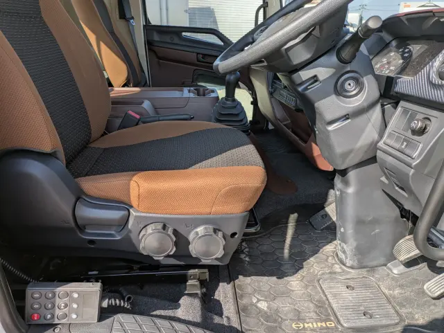 日野 レンジャー 2KG-FD2ABG(2WD)の写真27