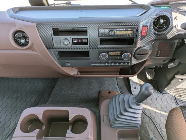 日野 レンジャー 2KG-FD2ABG(2WD)の写真30