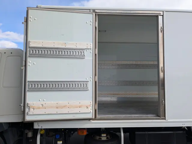 日野 レンジャー 2KG-FD2ABG(2WD)の写真15