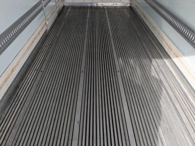 日野 レンジャー 2KG-FD2ABG(2WD)の写真22