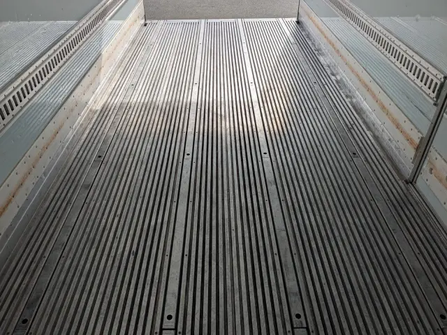 日野 レンジャー 2KG-FD2ABG(2WD)の写真27