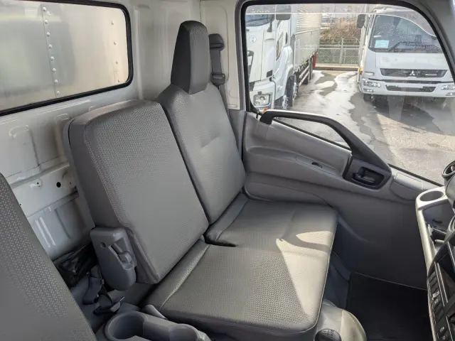 日野 デュトロ 2RG-XZU710M(2WD)の写真30