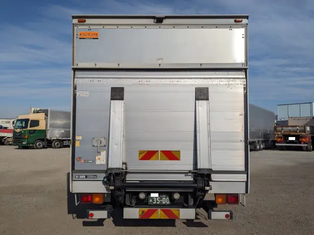 いすゞ フォワード TKG-FRR90T2(2WD)の写真5