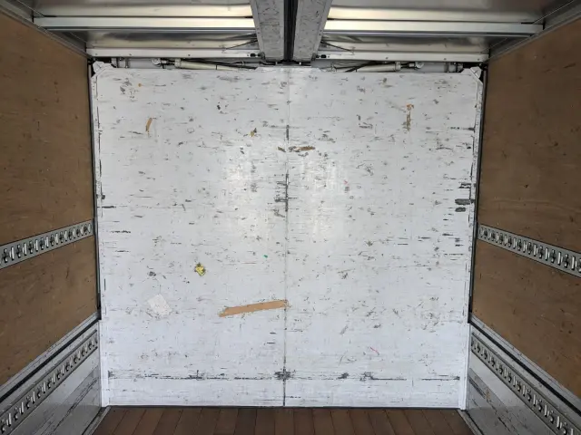 いすゞ フォワード TKG-FRR90T2(2WD)の写真17