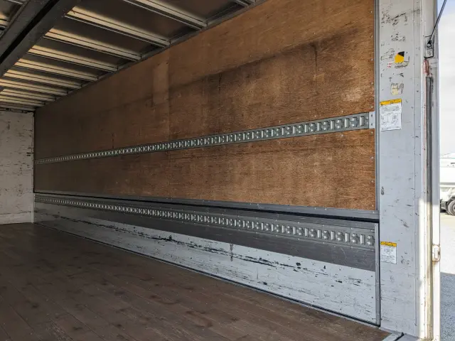 いすゞ フォワード TKG-FRR90T2(2WD)の写真19