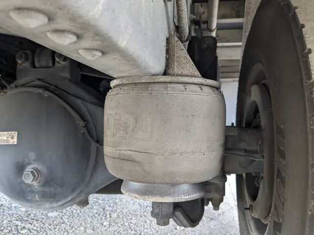 いすゞ フォワード TKG-FRR90T2(2WD)の写真32