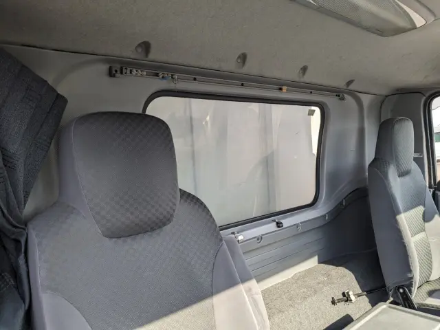 いすゞ フォワード TKG-FRR90T2(2WD)の写真39