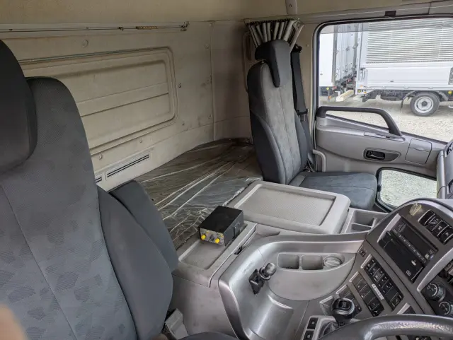 ＵＤ クオン QPG-CD5ZL(6x2)の写真39