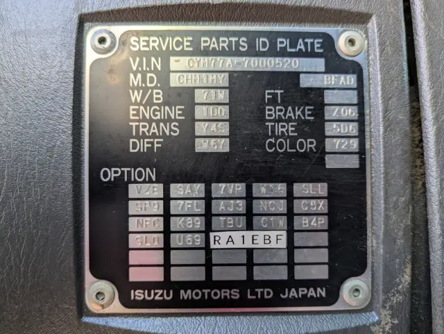 いすゞ ギガ QKG-CYM77A(6x2)の写真2