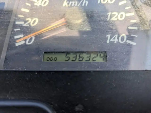 いすゞ ギガ QKG-CYM77A(6x2)の写真40