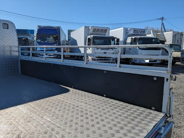 三菱 キャンター TPG-FBA20(2WD)の写真15