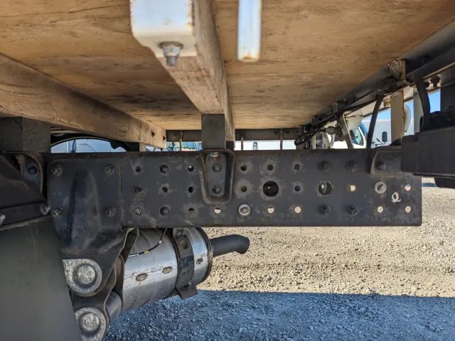 三菱 キャンター TPG-FBA20(2WD)の写真20