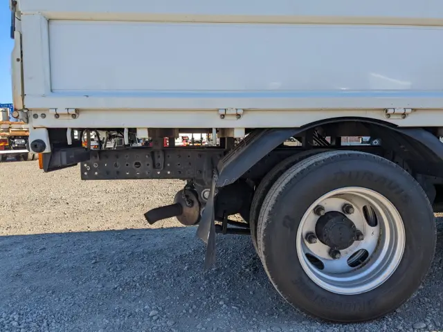 三菱 キャンター TPG-FBA20(2WD)の写真23