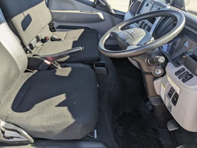 三菱 キャンター TPG-FBA20(2WD)の写真27