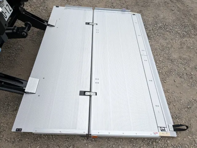 三菱 ファイター 2KG-FK65F(2WD)の写真9