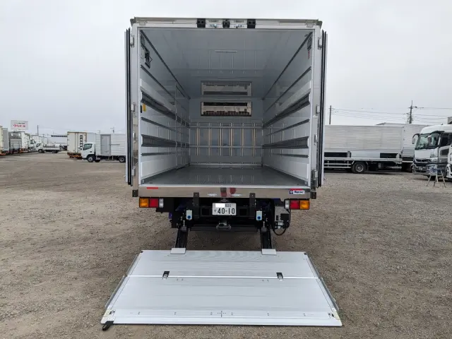 三菱 ファイター 2KG-FK65F(2WD)の写真8