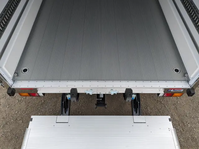 三菱 ファイター 2KG-FK65F(2WD)の写真11